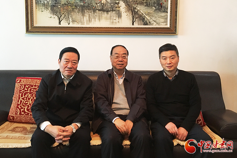 甘肅省延安精神研究會(huì)開(kāi)展節(jié)前走訪(fǎng)慰問(wèn)活動(dòng)（組圖）