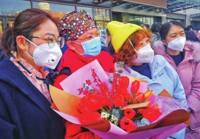 密集出發(fā)！甘肅省第四批援鄂醫(yī)療隊(duì)啟程赴武漢