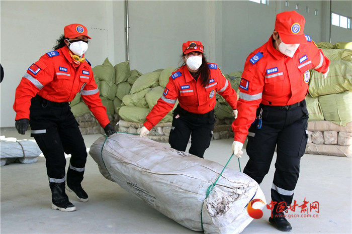 【甘肅全民戰(zhàn)“疫”】嘉峪關抗擊疫情志愿者在行動