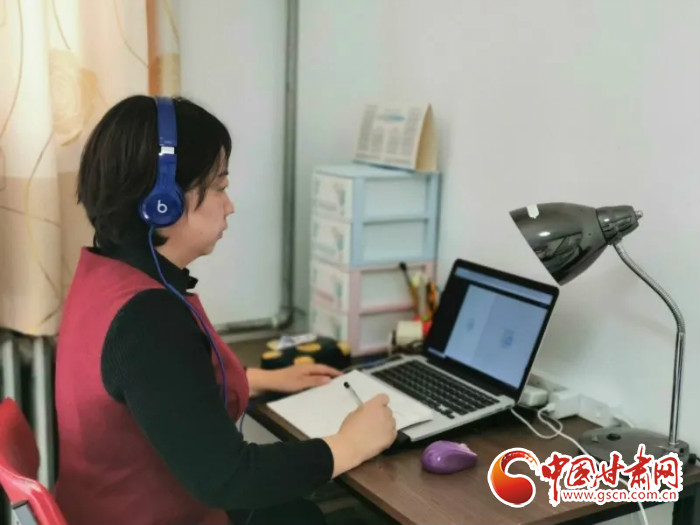 【三八特刊·“疫”線心聲】她，24小時聆聽“疫”動的心