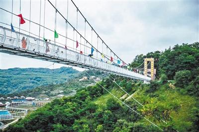 崆峒山5條美妙線路游起來(lái)！來(lái)這三座山赴暮春之約