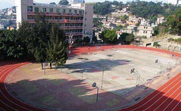 蘭州四城區(qū)初一新生7月23日去對口學(xué)?？窗?>
        </a><em>蘭州四城區(qū)初一新生7月23日去對口學(xué)校看榜</em></li>
    <li><a  target=