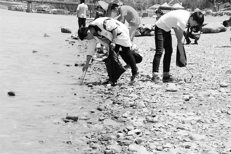 保護母親河，我們一直在路上……