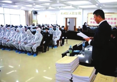 天水秦州區(qū)開審18人涉惡案 被控涉嫌敲詐勒索、尋釁滋事、開設賭場等