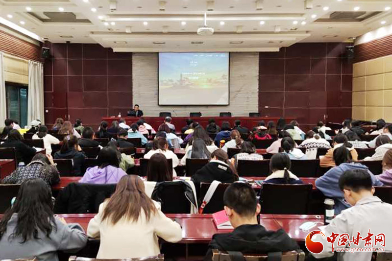 《玉帛之路、青銅之路與“金玉良緣”“金聲玉振”的文化原型》報(bào)告會(huì)在西北師范大學(xué)舉行