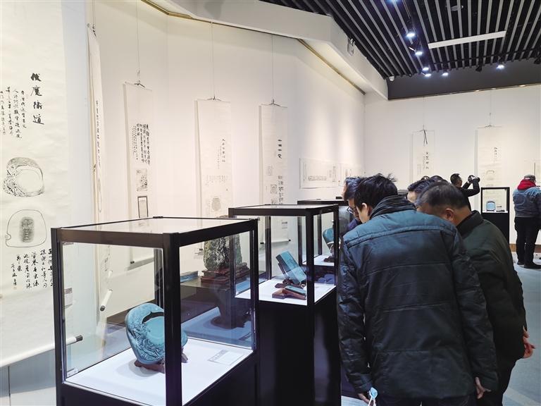 “非遺精品洮硯傳拓題跋藝術展”開展 洮硯雕刻、傳拓、拓片題跋集中亮相甘肅藝術館
