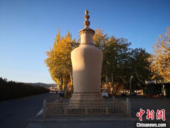 圖為2020年11月，沐浴在晨光中的莫高窟道士塔。(資料圖) 馮志軍 攝