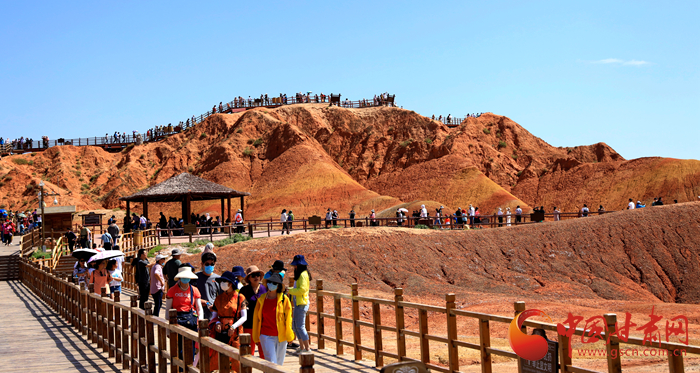 端午假期張掖共接待游客87.05萬人次，實現(xiàn)旅游收入4.64億元