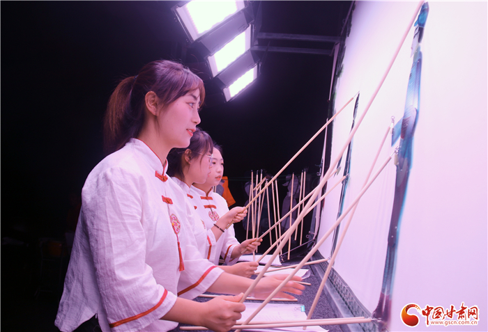 在蘭高校下周起陸續(xù)開(kāi)學(xué) 蘭外師生需持48小時(shí)內(nèi)核酸檢測(cè)陰性證明