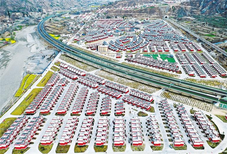 【向總書記報告】鞏固脫貧成果 推進鄉(xiāng)村振興