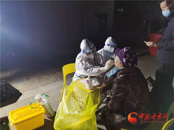 專家詳解新版新冠診療方案：為何輕型病例可以不住院了？