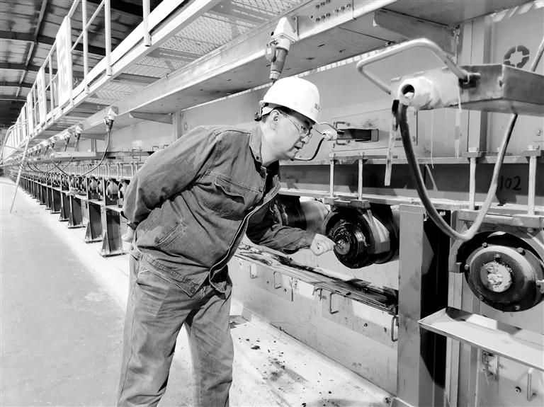 高溫下的堅(jiān)守，讓世界變得更“透明”