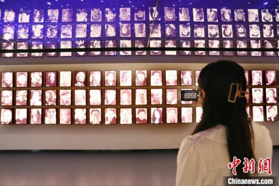 2021年8月21日，蘭州市民參觀讀者博物館。(資料圖) 高展 攝