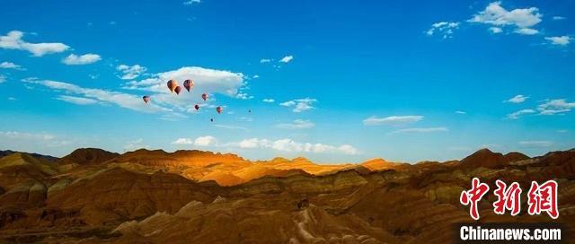 圖為“中國(guó)最美丹霞”甘肅張掖市七彩丹霞。(資料圖) 甘肅省文化和旅游廳供圖