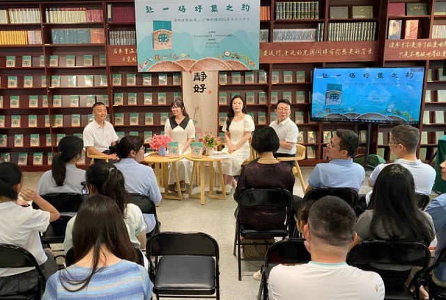 八桂書店打開“會客”的門