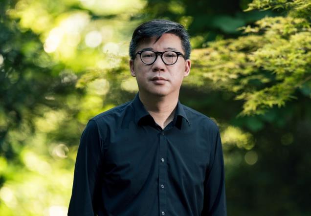 專訪李修文：AI時代，更要孤絕地成為自己